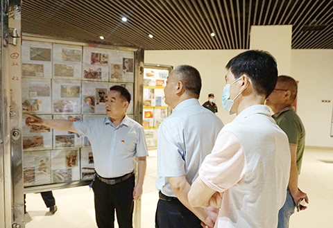 公路工程处组织党员参观庆祝建党100周年主题邮展