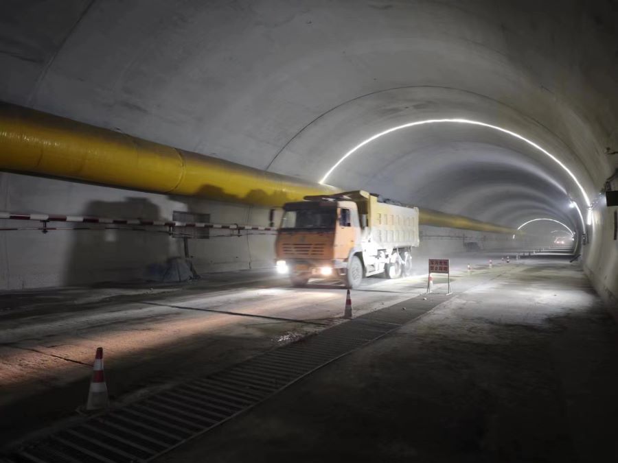 安庆市公路工程处所属项目开足马力复工复产，鼓足干劲开新局